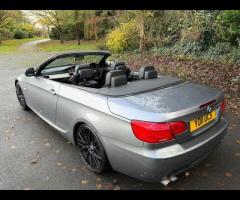 BMW 3 Series This 2011 BMW 3 Series 330i M Sport presents an exceptional opportunity with its remark - 18