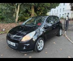 Hyundai i20 This Hyundai i20 Comfort from 2009 presents a superb ownership history, having been care
