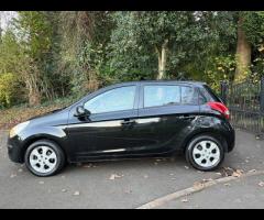 Hyundai i20 This Hyundai i20 Comfort from 2009 presents a superb ownership history, having been care - 4