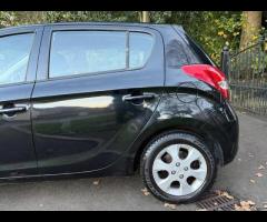 Hyundai i20 This Hyundai i20 Comfort from 2009 presents a superb ownership history, having been care - 6