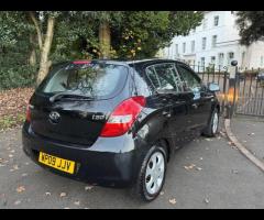 Hyundai i20 This Hyundai i20 Comfort from 2009 presents a superb ownership history, having been care - 13