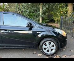 Hyundai i20 This Hyundai i20 Comfort from 2009 presents a superb ownership history, having been care - 14