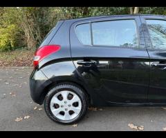 Hyundai i20 This Hyundai i20 Comfort from 2009 presents a superb ownership history, having been care - 15