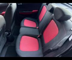 Hyundai i20 This Hyundai i20 Comfort from 2009 presents a superb ownership history, having been care - 28