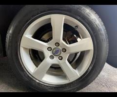 Volvo XC60 With only 74000 miles on the clock, this 2010 Volvo XC60 D3 R-Design represents an opport - 42