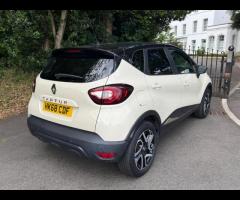 Renault Captur With only 37,800 miles on the clock, this 2019 Renault Captur Iconic is a great optio - 7