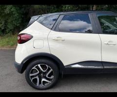 Renault Captur With only 37,800 miles on the clock, this 2019 Renault Captur Iconic is a great optio - 11