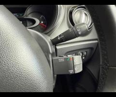 Renault Captur With only 37,800 miles on the clock, this 2019 Renault Captur Iconic is a great optio - 32