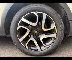 Renault Captur With only 37,800 miles on the clock, this 2019 Renault Captur Iconic is a great optio - 38