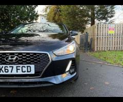 Hyundai i30 Discover this 2017 Hyundai i30 T GDi SE Nav, a well presented example that offers a blen - 8