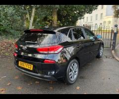 Hyundai i30 Discover this 2017 Hyundai i30 T GDi SE Nav, a well presented example that offers a blen - 12