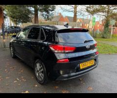 Hyundai i30 Discover this 2017 Hyundai i30 T GDi SE Nav, a well presented example that offers a blen - 16