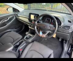 Hyundai i30 Discover this 2017 Hyundai i30 T GDi SE Nav, a well presented example that offers a blen - 21