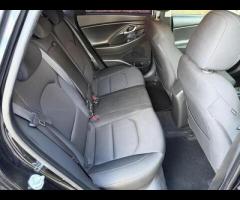 Hyundai i30 Discover this 2017 Hyundai i30 T GDi SE Nav, a well presented example that offers a blen - 24