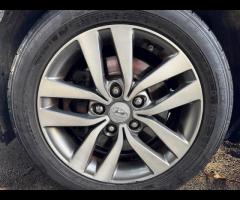 Hyundai i30 Discover this 2017 Hyundai i30 T GDi SE Nav, a well presented example that offers a blen - 52