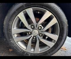 Hyundai i30 Discover this 2017 Hyundai i30 T GDi SE Nav, a well presented example that offers a blen - 53