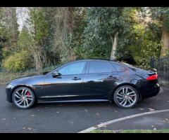 Jaguar XF This 2016 Jaguar XF d V6 S presents a rare find with only two previous owners. This stylis - 6