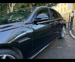 Jaguar XF This 2016 Jaguar XF d V6 S presents a rare find with only two previous owners. This stylis - 9