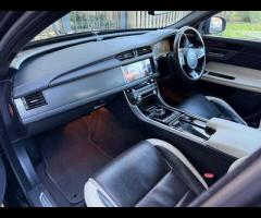 Jaguar XF This 2016 Jaguar XF d V6 S presents a rare find with only two previous owners. This stylis - 30