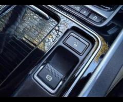 Jaguar XF This 2016 Jaguar XF d V6 S presents a rare find with only two previous owners. This stylis - 42