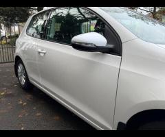 Volkswagen Golf This Volkswagen Golf TSI S from 2011 offers excellent value, boasting a low insuranc - 8