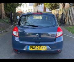 Renault Clio The 2012 Renault Clio Expression + is a practical and stylish car, equipped with a 1.2L - 8