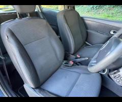 Renault Clio The 2012 Renault Clio Expression + is a practical and stylish car, equipped with a 1.2L - 14