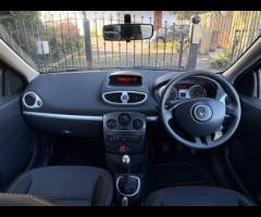 Renault Clio The 2012 Renault Clio Expression + is a practical and stylish car, equipped with a 1.2L - 20