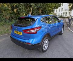 Nissan Qashqai This 2018 Nissan Qashqai dCi Acenta Premium is a smart choice. As a Euro 6 compliant - 8