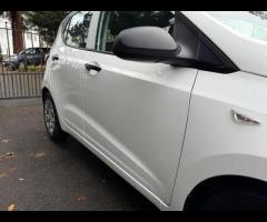 Hyundai i10 This 2018 Hyundai i10 S presents a superb example with remarkably low mileage for its ag - 8