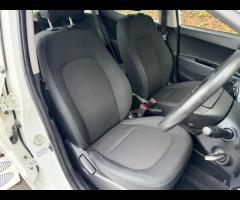 Hyundai i10 This 2018 Hyundai i10 S presents a superb example with remarkably low mileage for its ag - 22