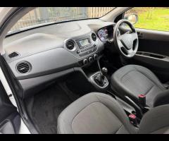Hyundai i10 This 2018 Hyundai i10 S presents a superb example with remarkably low mileage for its ag - 28