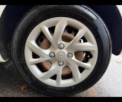 Hyundai i10 This 2018 Hyundai i10 S presents a superb example with remarkably low mileage for its ag - 49