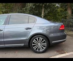 Volkswagen Passat This 2012 Volkswagen Passat TDI Sport presents an exceptional opportunity with its - 8
