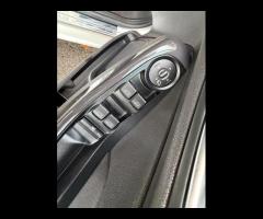 Ford Fiesta This 2013 Ford Fiesta T Titanium X offers an exceptional blend of efficiency and comfort - 45