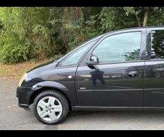 Vauxhall Meriva This 2010 Vauxhall Meriva i Design is a well maintained example, offering a practica - 5