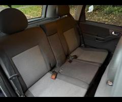 Vauxhall Meriva This 2010 Vauxhall Meriva i Design is a well maintained example, offering a practica - 16