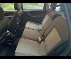 Vauxhall Meriva This 2010 Vauxhall Meriva i Design is a well maintained example, offering a practica - 18