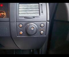 Vauxhall Meriva This 2010 Vauxhall Meriva i Design is a well maintained example, offering a practica - 29