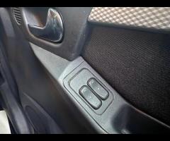 Vauxhall Meriva This 2010 Vauxhall Meriva i Design is a well maintained example, offering a practica - 30