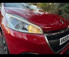 Peugeot 208 This 2019 Peugeot 208 Tech Edition is a standout choice, having been owned by just one c - 45