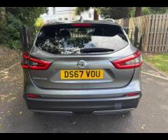 Nissan Qashqai This 2018 Nissan Qashqai DIG-T N-Connecta offers a blend of practicality and modern f - 8