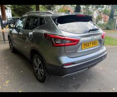 Nissan Qashqai This 2018 Nissan Qashqai DIG-T N-Connecta offers a blend of practicality and modern f - 9