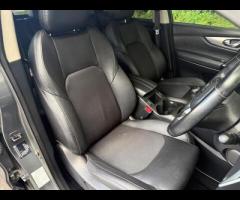 Nissan Qashqai This 2018 Nissan Qashqai DIG-T N-Connecta offers a blend of practicality and modern f - 14