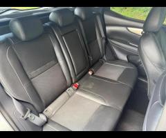 Nissan Qashqai This 2018 Nissan Qashqai DIG-T N-Connecta offers a blend of practicality and modern f - 16