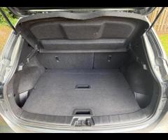 Nissan Qashqai This 2018 Nissan Qashqai DIG-T N-Connecta offers a blend of practicality and modern f - 38