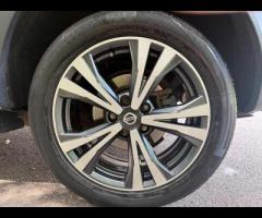 Nissan Qashqai This 2018 Nissan Qashqai DIG-T N-Connecta offers a blend of practicality and modern f - 41