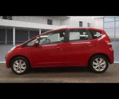 Honda Jazz This 2011 Honda Jazz i VTEC ES presents a remarkable opportunity with its exceptionally l - 4