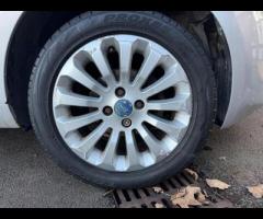 Ford Ka With only two previous owners, this 2010 Ford Ka 1.2L Petrol Zetec offers a compelling blend - 39