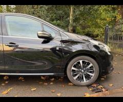 Peugeot 208 This 2018 Peugeot 208 Tech Edition offers a superb blend of style and practicality, maki - 12